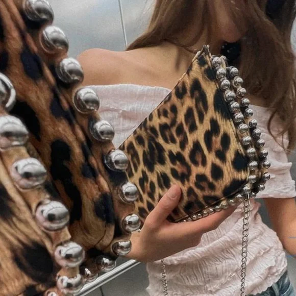 ZARA STUDDED CROSSBODY WALLET BAG ✨ LEOPARD PRINT | NWT - Picture 3 of 3